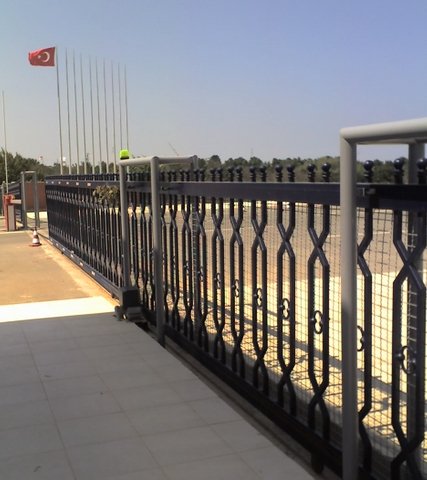 Ovel YANAKAYAR BAHÇE KAPISI